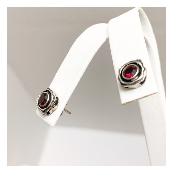 Vintage sterling silver and faceted garnet boho stud earrings - Picture 9 of 11